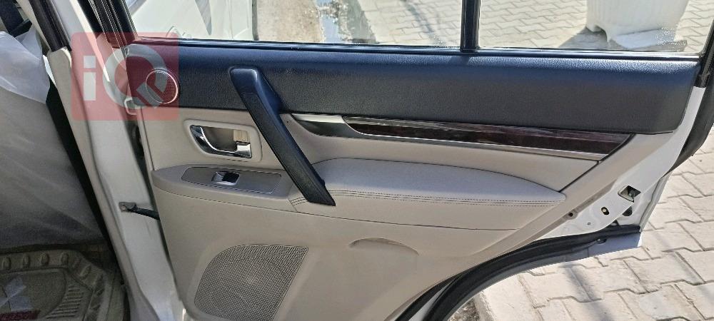 ميتسوبيشي باجيرو